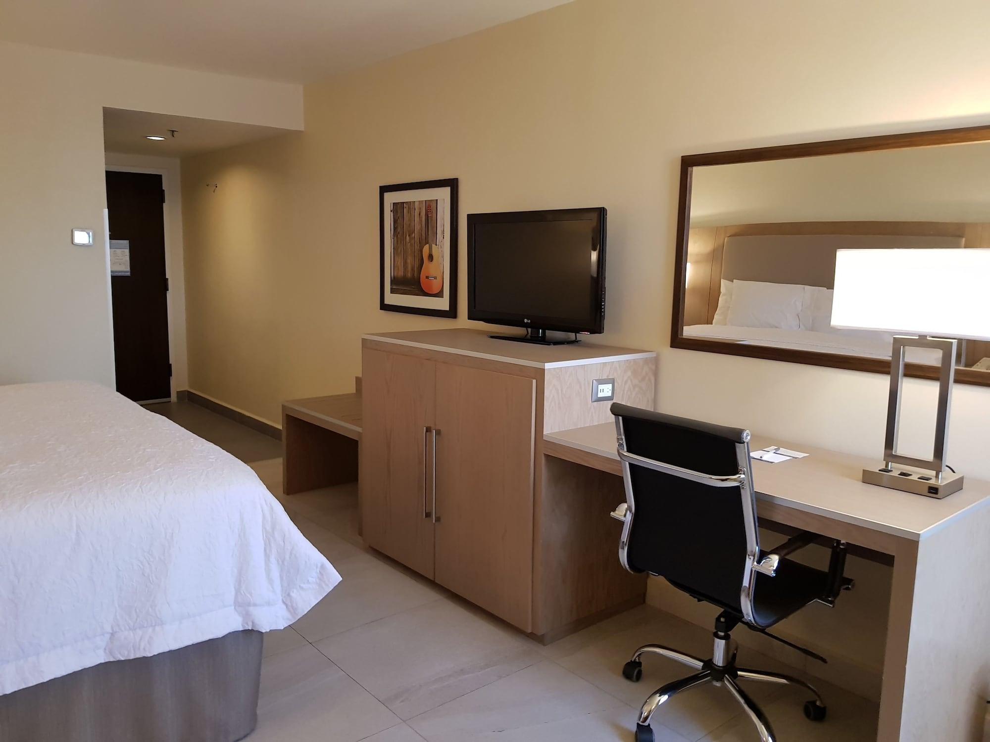 Hampton Inn Monterrey-Airport Apodaca Dış mekan fotoğraf