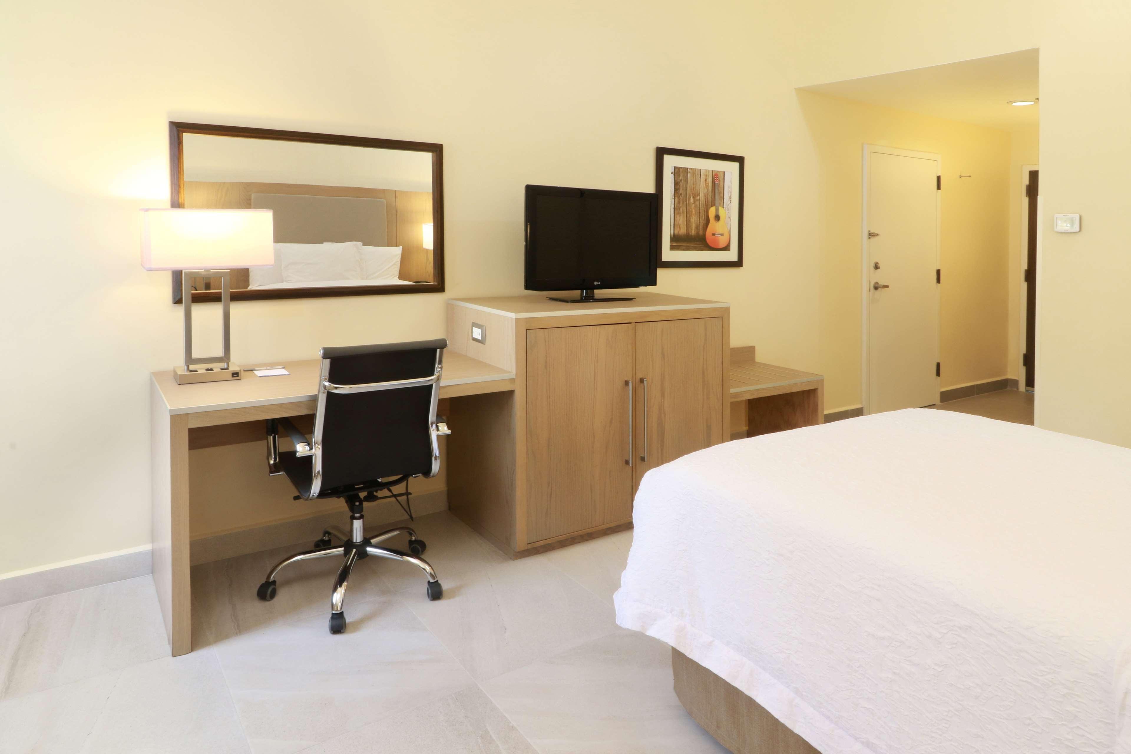 Hampton Inn Monterrey-Airport Apodaca Dış mekan fotoğraf