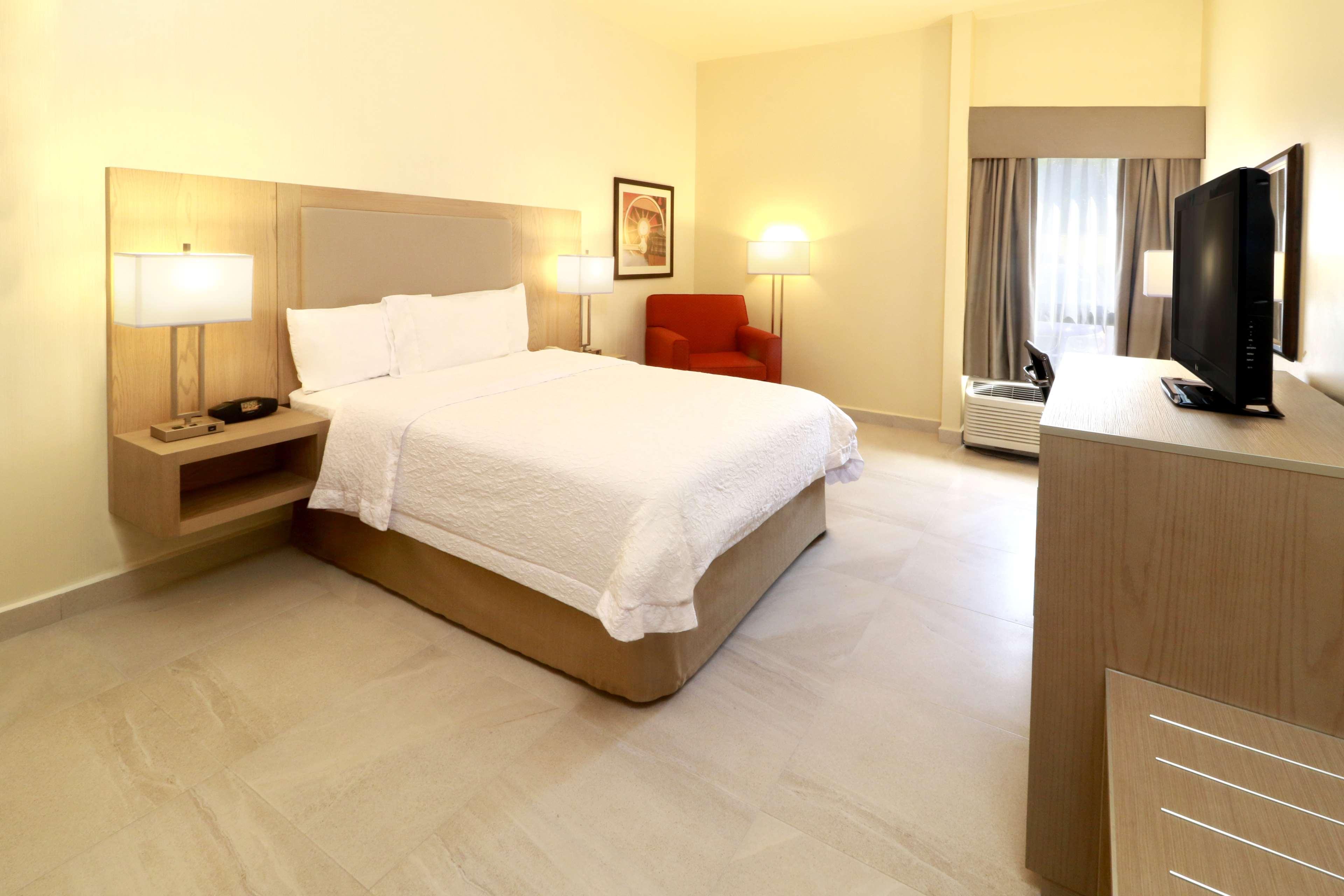 Hampton Inn Monterrey-Airport Apodaca Dış mekan fotoğraf