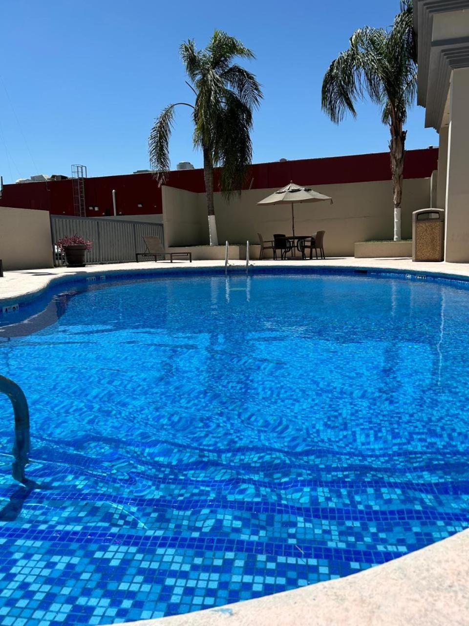 Hampton Inn Monterrey-Airport Apodaca Dış mekan fotoğraf