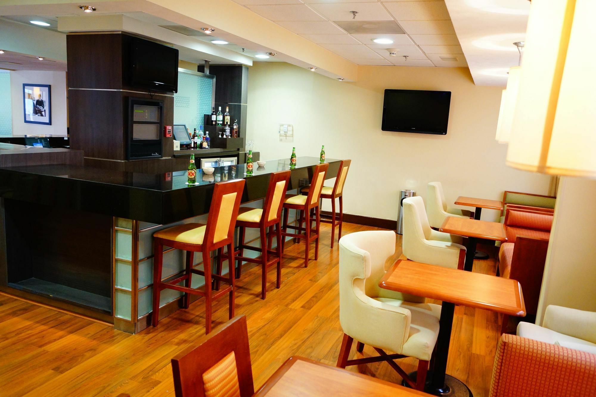 Hampton Inn Monterrey-Airport Apodaca Dış mekan fotoğraf